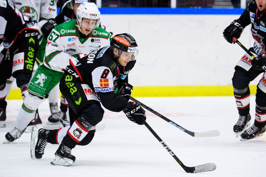 Malmö Redhawks Johan Olofsson och Rögles Leon Bristedt