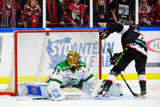 Malmö Redhawks Johan Olofsson sätter det matchavgörande