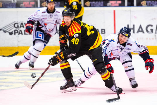 Brynäs Jesper Jensen och Linköpings Chad Billins