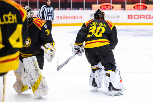 Brynäs målvakt David Rautio byter med målvakt Joacim