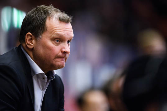 Brynäs tränare Magnus Sundquist deppar