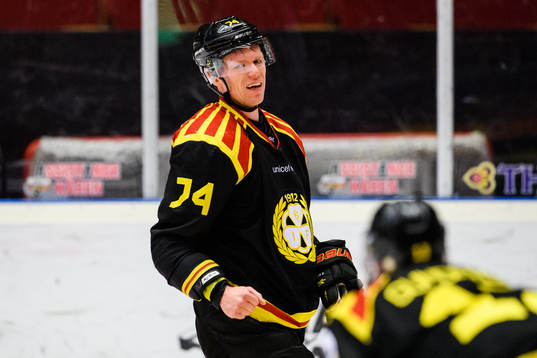 Brynäs Nicklas Danielsson har ont