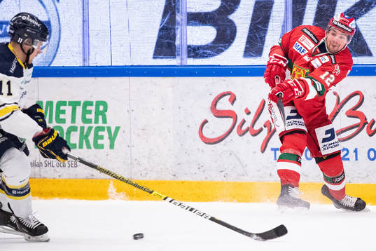 s Simon Önerud