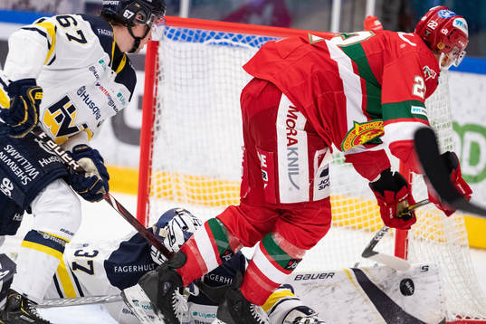 s målvakt Jonas Gunnarsson  och Christoffer Törngren