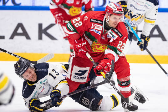 s Oscar Sundh och Moras Matt Bailey