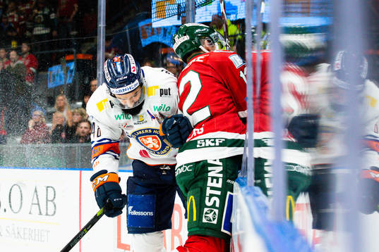 Växjös Daniel Rahimi och Frölundas Max Friberg