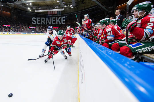 Växjös Roman Horak och Frölundas Samuel Fagemo