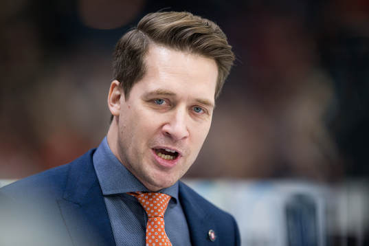 Växjös tränare Sam Hallam