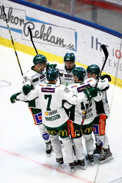 Färjestads spelare jublar