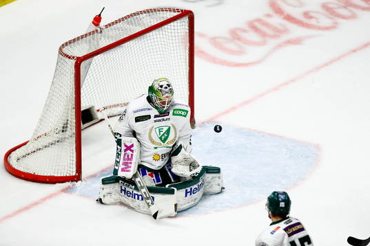 Färjestads målvakt Markus Svensson