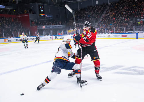 Djurgårdens Jonathan Davidsson och Luleås Robin Kovacs