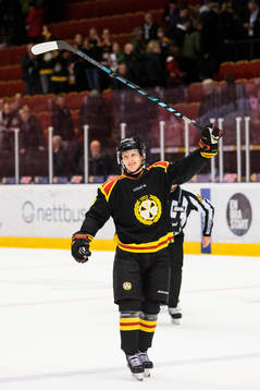 Brynäs Daniel Mannberg jublar