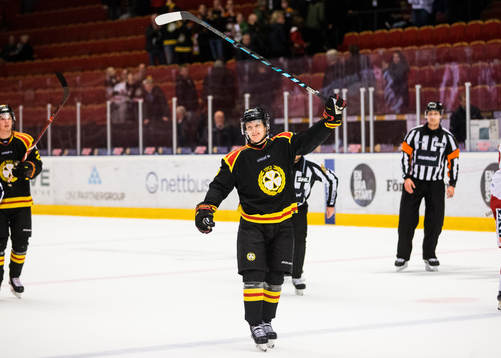Brynäs Daniel Mannberg jublar