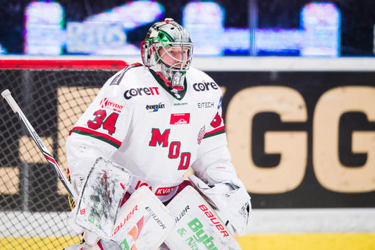 Modos målvakt Erik Hanses