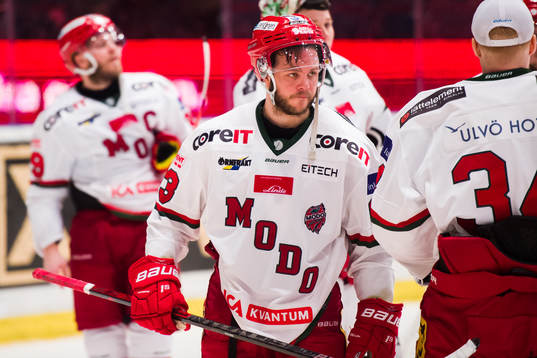 Modos Tommy Enström deppar