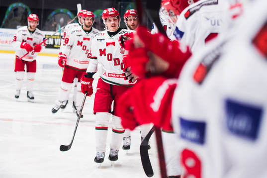 Modos Jonathan Johnsson jublar