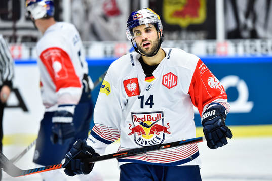 Justin Shugg of Red Bull Munich looks dejected