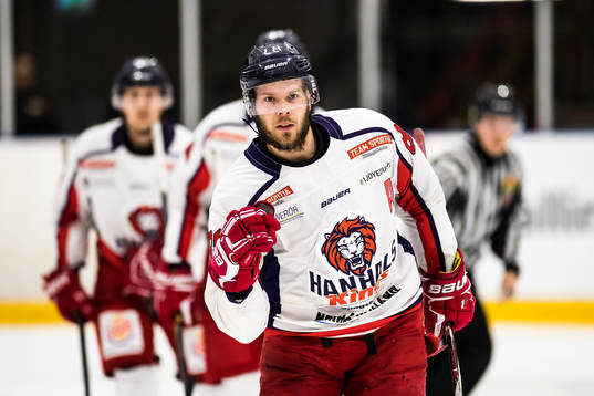Hanhals Ludvig Rantanen jublar