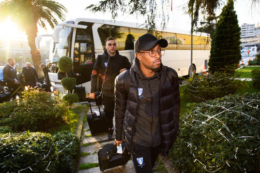Bläddra bland fler bilder av Football, Europa League, Malmö FF, Arrival in Istanbul
