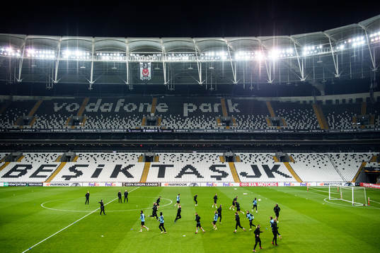 Bläddra bland fler bilder av Football, Europa League, Malmö FF, Press Conference and Training