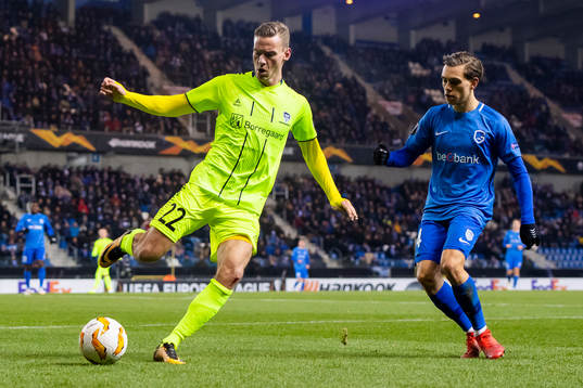 Jon-Helge Tveita of Sarpsborg 08 and Leandro Trossard of