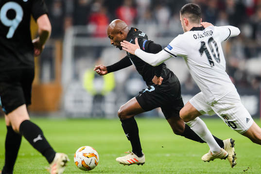 Fouad Bachirou of Malmö FF and Oğuzhan Özyakup of