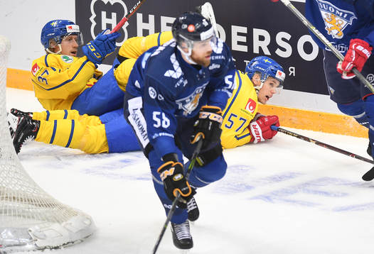 Bläddra bland fler bilder av Ishockey, Channel One Cup, Finland - Sweden