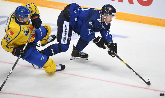 Sweden'sDaniel Brodin, left, and Finland's Jesse Virtanen