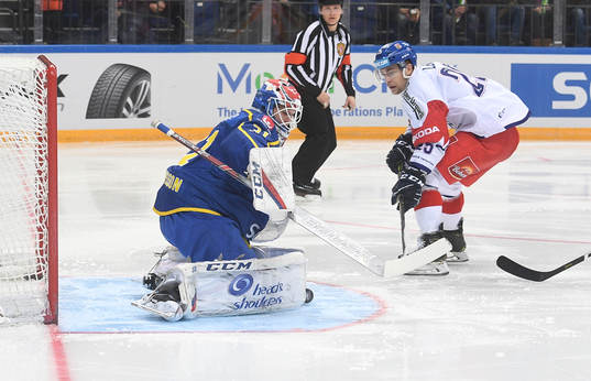 Sweden's goalie Lars Johansson makes a save