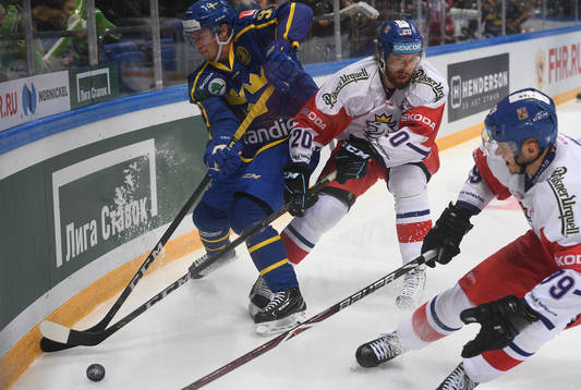 Sweden's Joel Persson, left, Czech Republic's Hynek