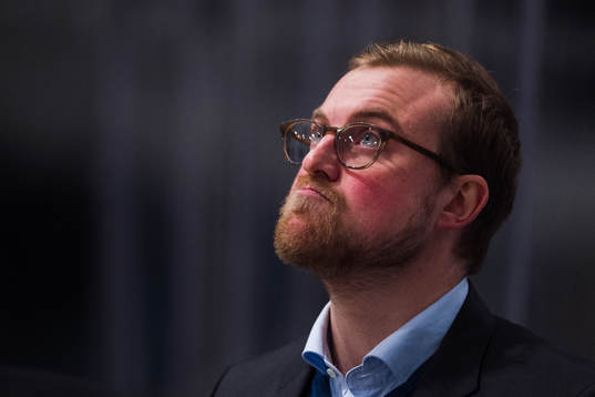 s assisterande tränare Jeff Jakobs