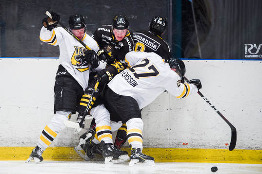 s Lukas Macklin och Isak Dahlin och Panterns Alexander