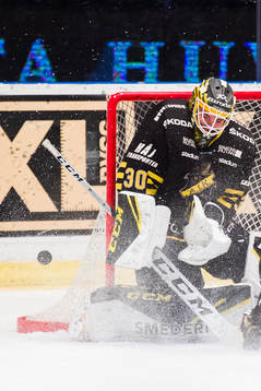 s målvakt Erik Källgren