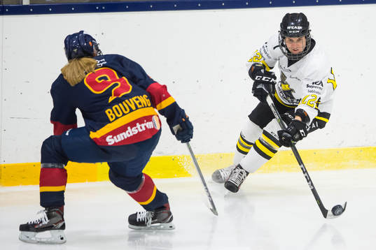 s Iveta Koka och Djurgårdens Josefin Bouveng