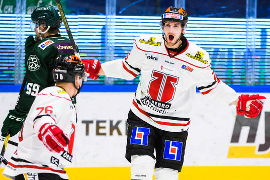 Örebros Anton Hedman jublar