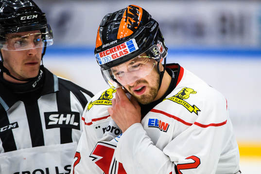 Örebros Rasmus Rissanen lämnar isen
