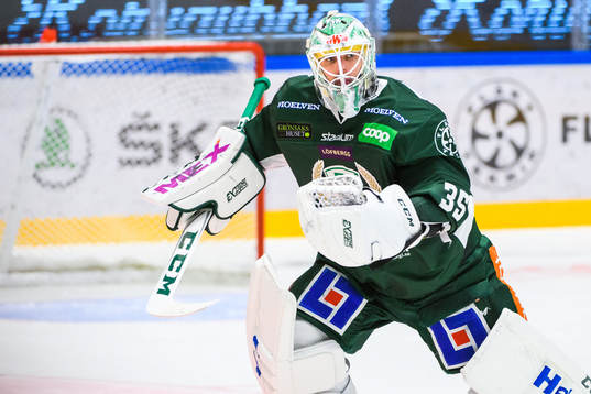 Färjestads målvakt Adam Werner