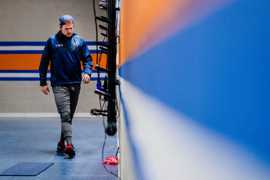 Växjös Brendan Shinnimin värmer upp före