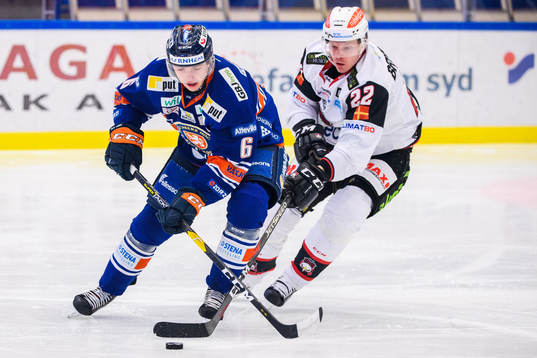 Växjös Linus Högberg och Malmö Redhawks Lars Bryggman