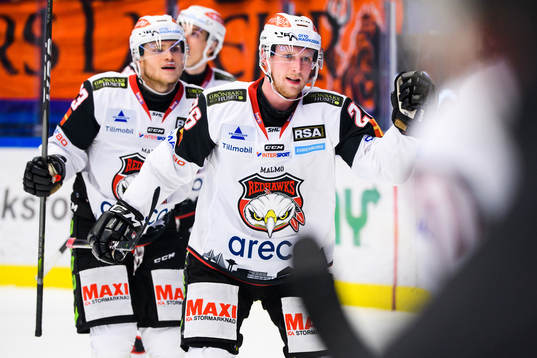 Malmö Redhawks Axel Wemmenborn jublar