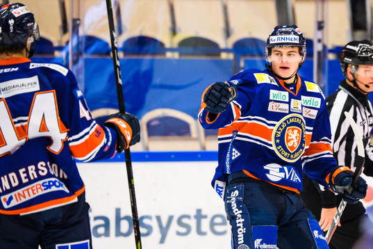 Växjös Filip Cederqvist jublar