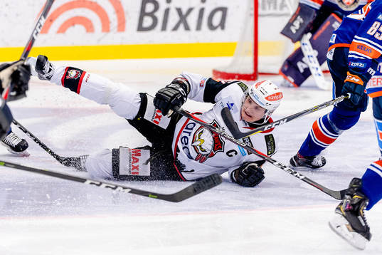 Malmö Redhawks Fredrik Händemark faller