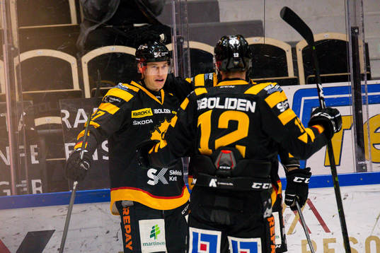 Skellefteås Robin Alvarez jublar