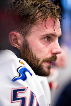 Linköpings målvakt Jonas Gustavsson deppar