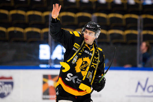 Skellefteås Joakim Lindström tackar fansen