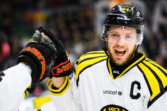 Brynäs Jacob Blomqvist jublar