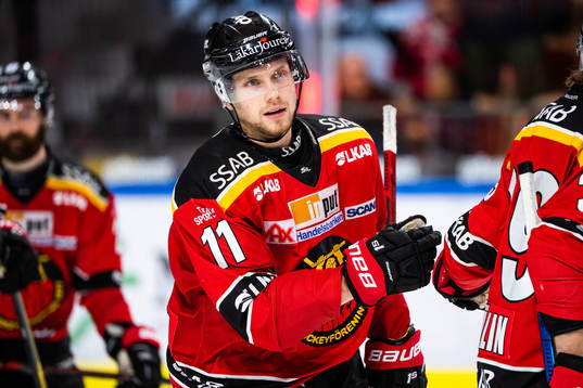 Luleås Petter Emanuelsson jublar