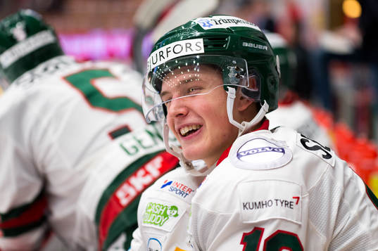 Frölundas Gustav Lindström jublar