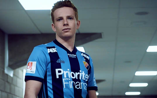 På denna handoutbild från DIF Fotboll ses Aslak Witry,