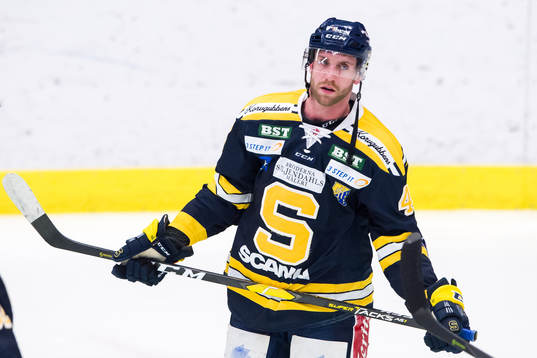 Södertäljes Sebastian Dyk deppar